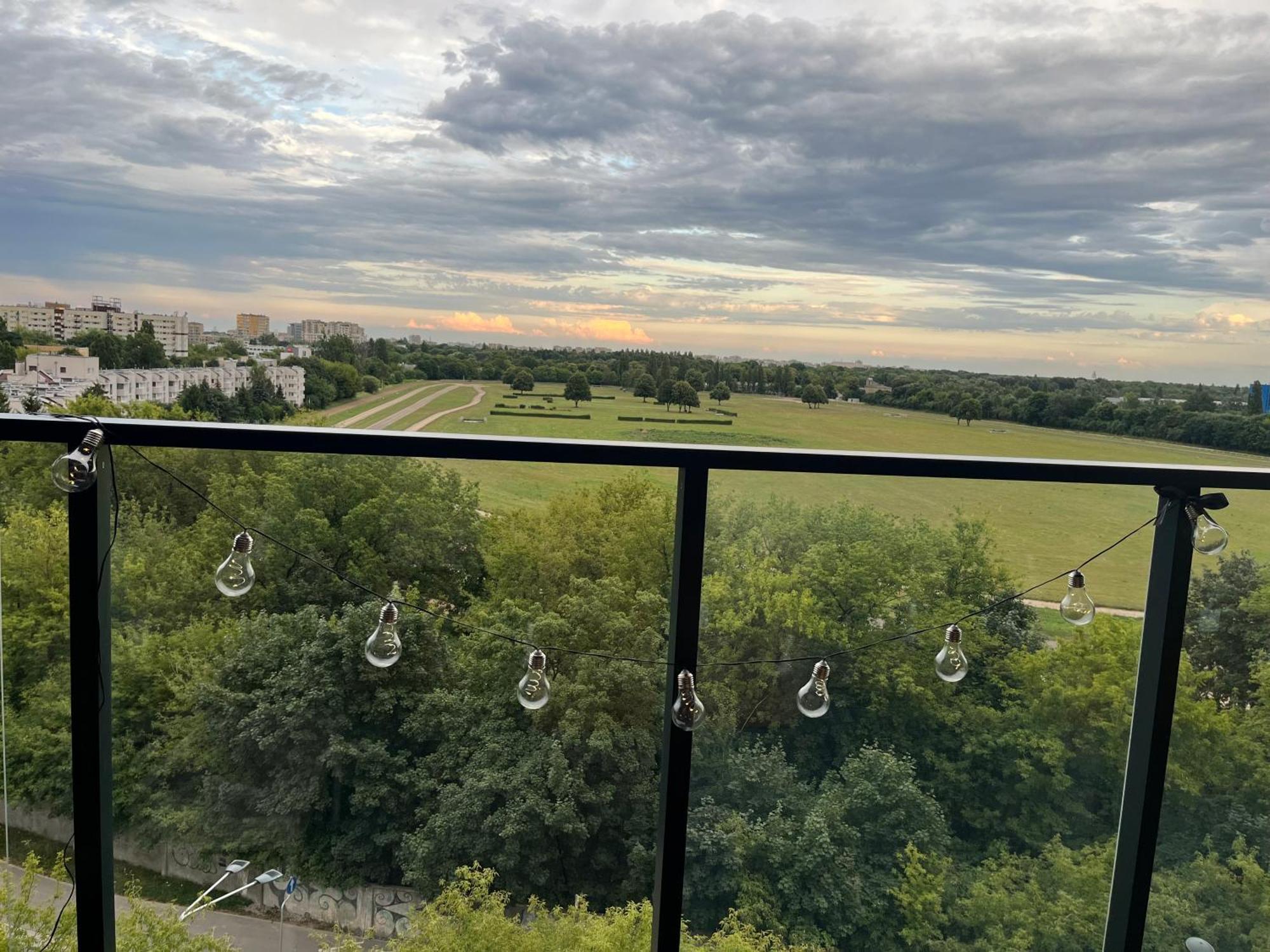 Airport Wyscigi - City And Green View With Underground Garage Warszawa